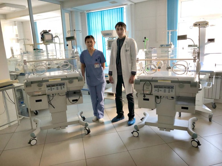 Инсталляция двух инкубаторов для новорожденных CHS-i1000  в «Акмолинской областной больнице №2»